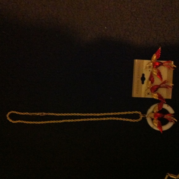 Chain and earring