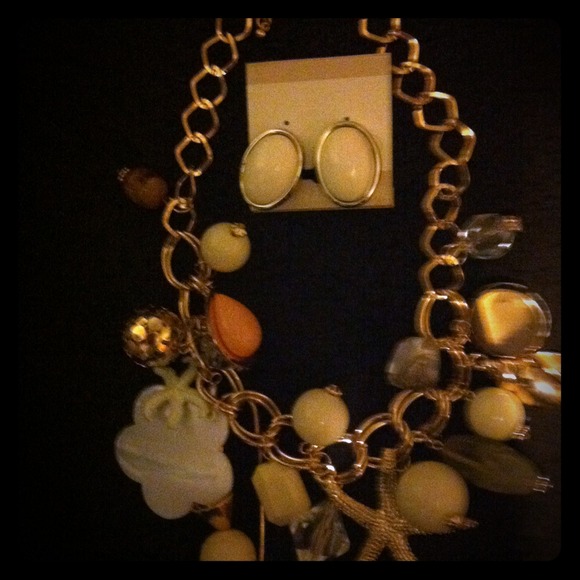 Chain & earring