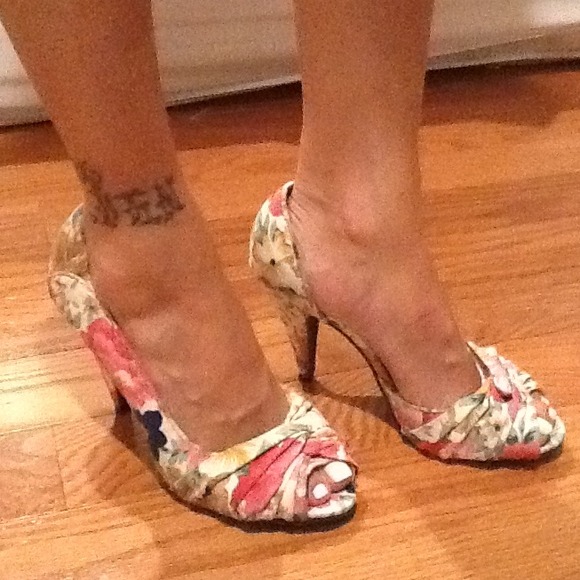 Floral pumps