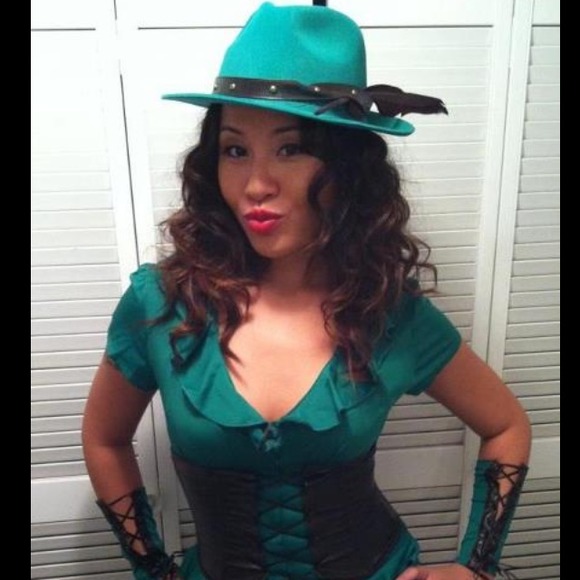 🔷Hold for ally!🔷🎃 robin hood costume!