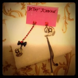 Betsey Johnson Teacup & kettle earrings asymmetric