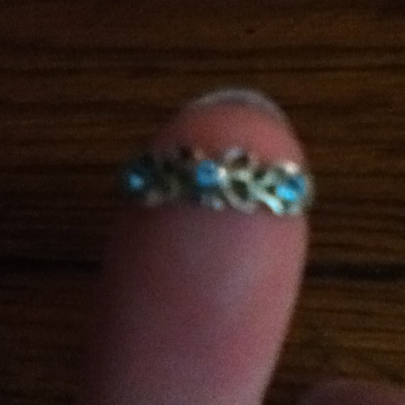 Finger or toe ring - Picture 2 of 4