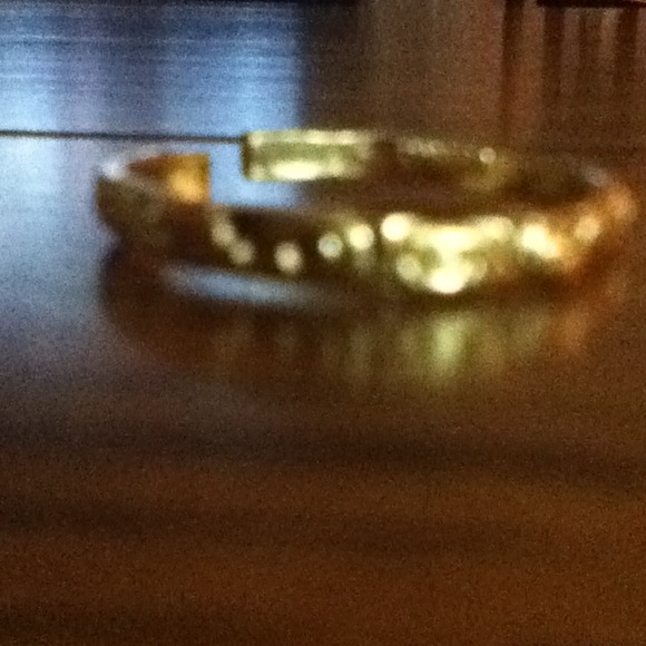 Ring - Picture 3 of 3