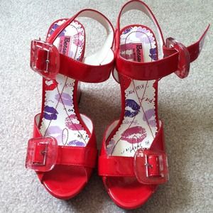 Betseyville by Betsey Johnson wedges shoes