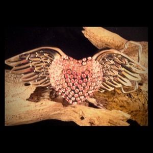 Pink Rhinestone Studded Wings Belt Buckle