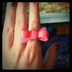simple pink bow ring