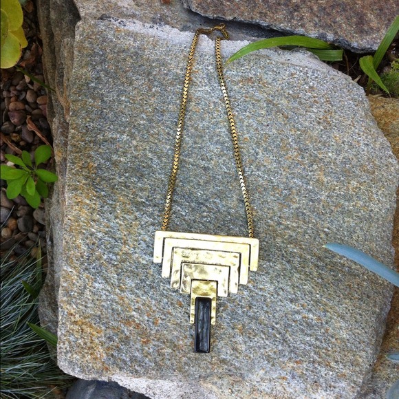 Jewelry - Box Stacked necklace in antique gold