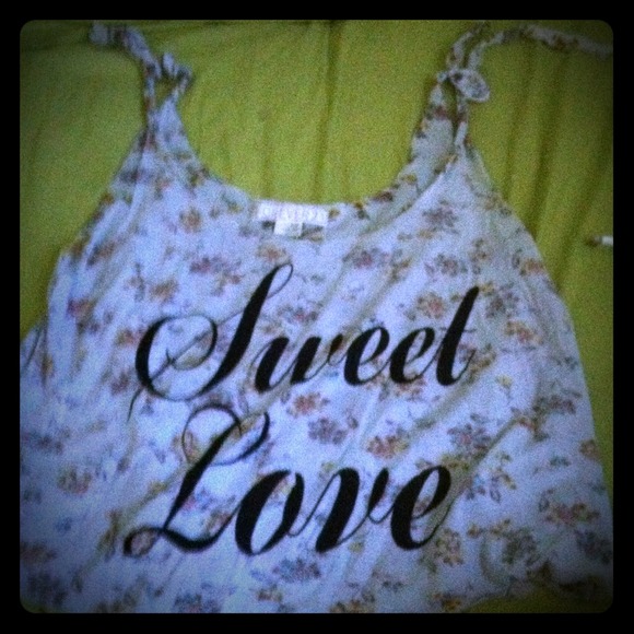 Sweet love crop top