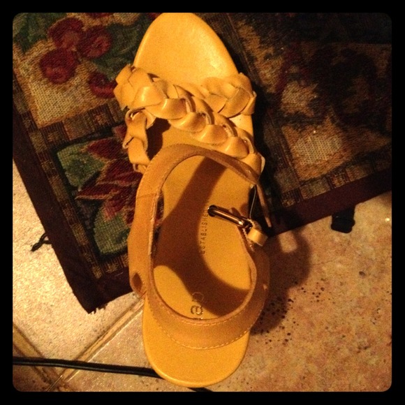 Platform shoes