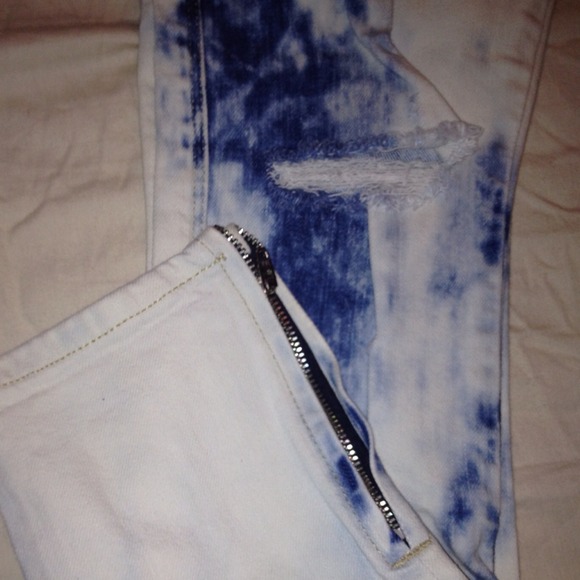 💥💥SOLD💥💥Ksubi Acid Washed Skinny Jeans - Picture 4 of 4