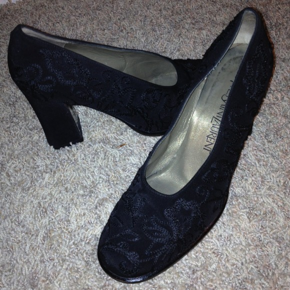 YSL Yves Saint Laurent Lace black Pumps 7