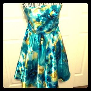 Teal flowery satin look classy dress👗