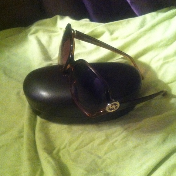 SOLD!!!!!!! Micheal kors sunglasses