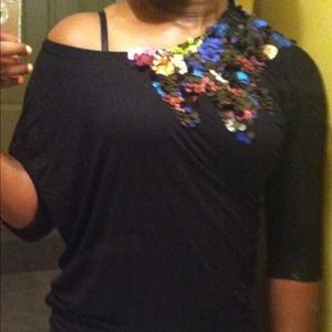 💢💢SOLD SOLD 💢💢Black sequence shirt