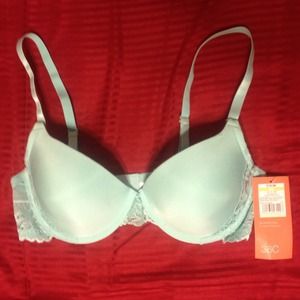 Bra & bracelet duo for Manning!