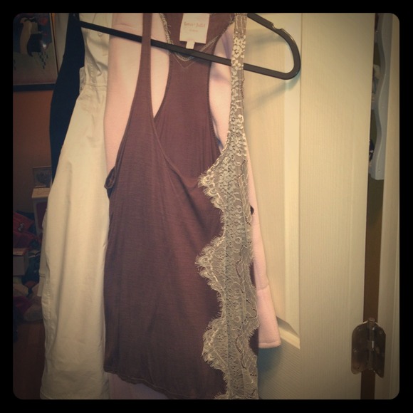 ❌SOLD❌ 🎁Brown tank top