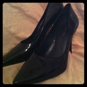 Gianni Bini patent leather pumps❤