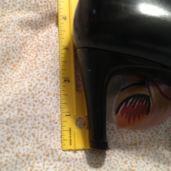 Charles Jordan shoes used - Picture 3 of 3