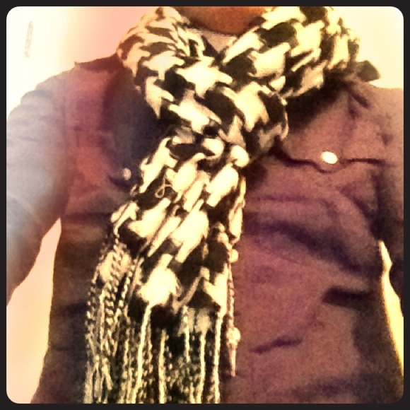 H&M scarf