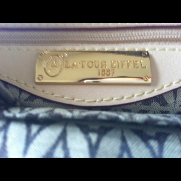 SOLD La Tour Eiffel Paris Saddle Hobo Handbag - Picture 3 of 3