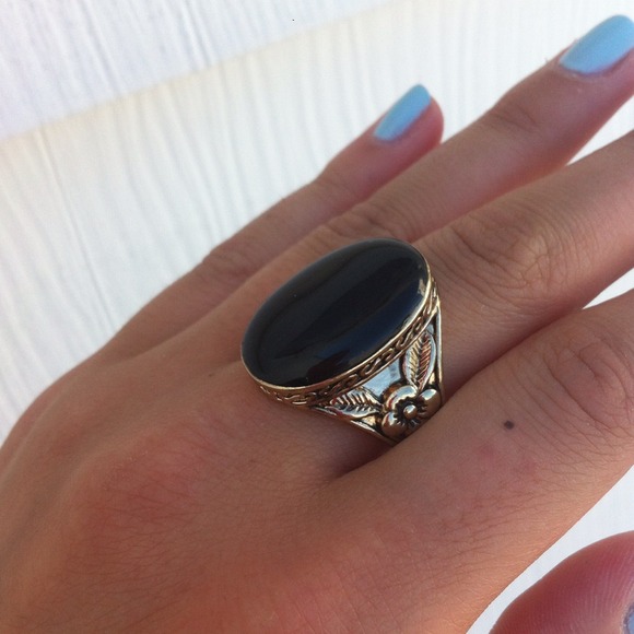 TOPSHOP Ring