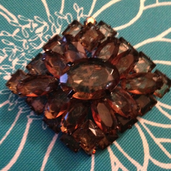 NEW COLORED STONE PIN & NECKLACE - Picture 2 of 3