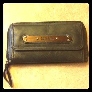 Kenneth Cole Reaction Black Wallet
