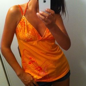 New Roxy top sold as bundle