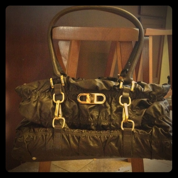 REDUCED** Brand new 2 in 1 dark brown purse