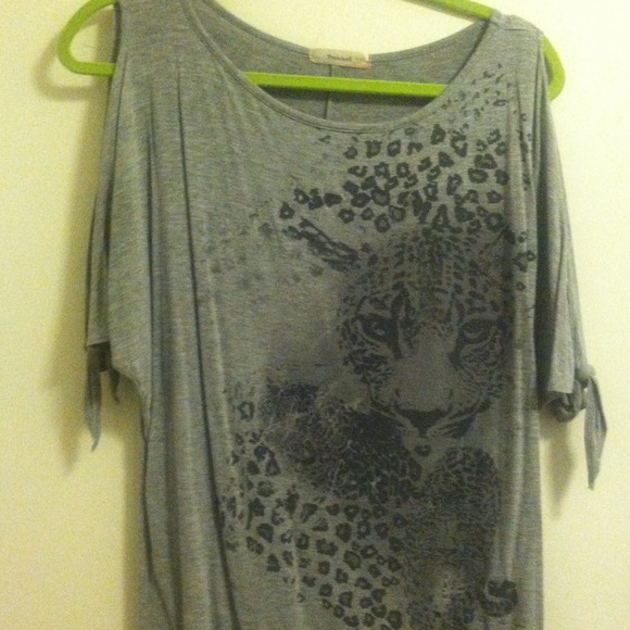 Gray top