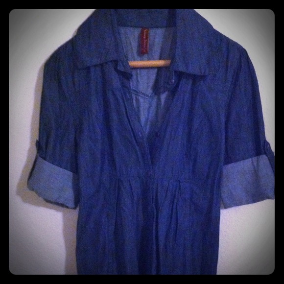 💛*SOLD*Denim Blouse!