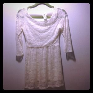 ❌TRADE WITH @casfar❌ lace 3/4 sleeve dress