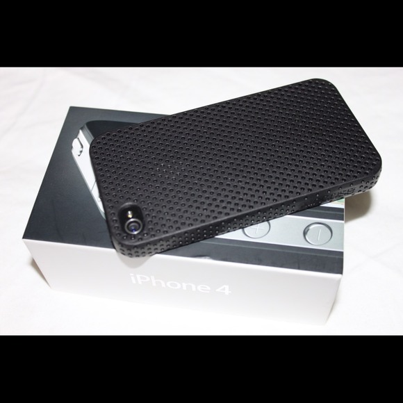 Hard black iphone 4/4s case. One of my favorites - Picture 1 of 4
