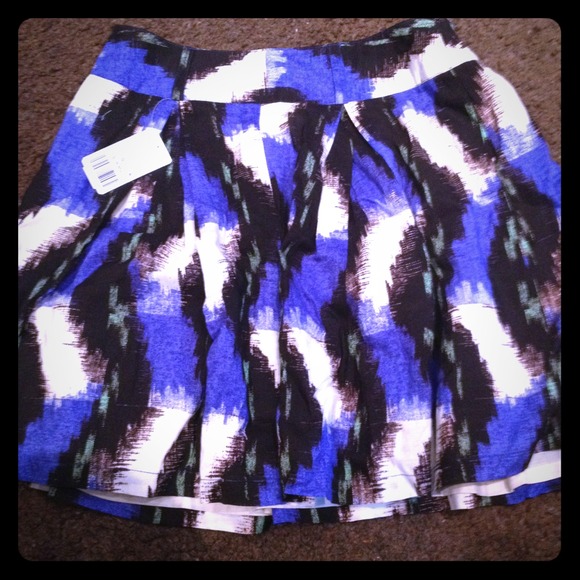 Love 21 cream/blue skirt - Picture 1 of 1