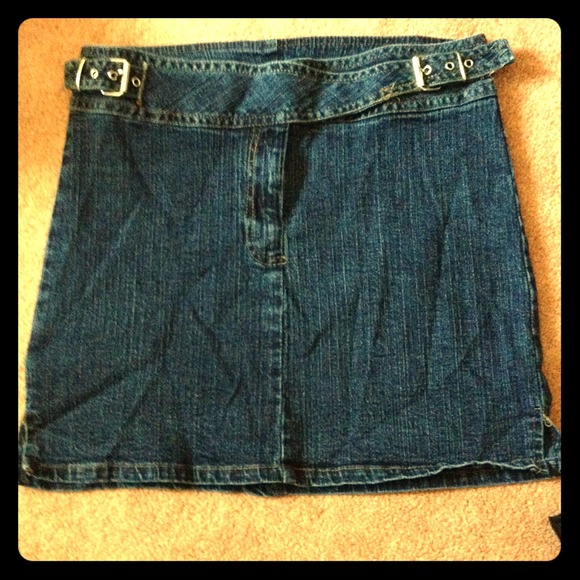 **UPDATEPIC** BlueJean (or White) Skirt Sz S