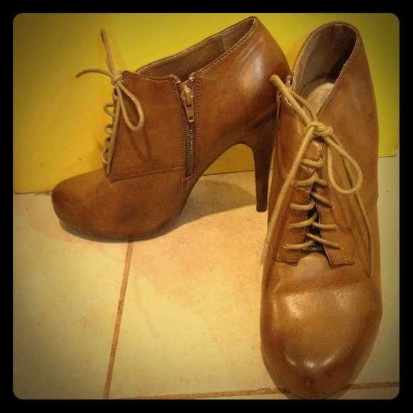 Forever 21 Shoes - Forever 21 brown booties