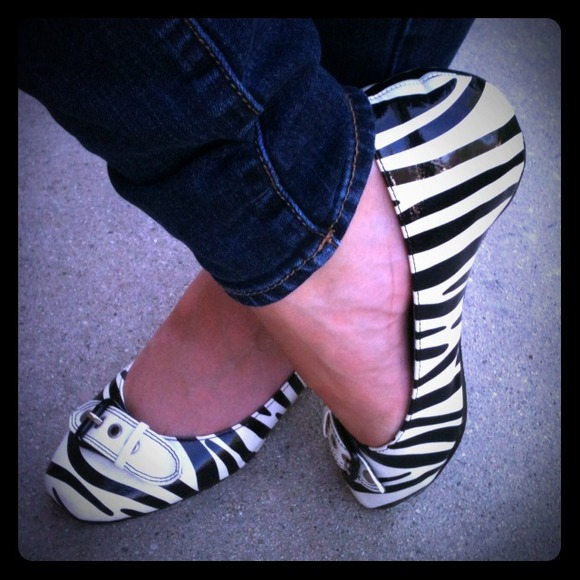 Zebra Print Leather Like Flats With Top Buckle.