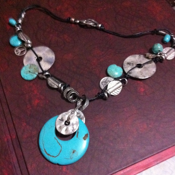 Jewelry - Necklace
