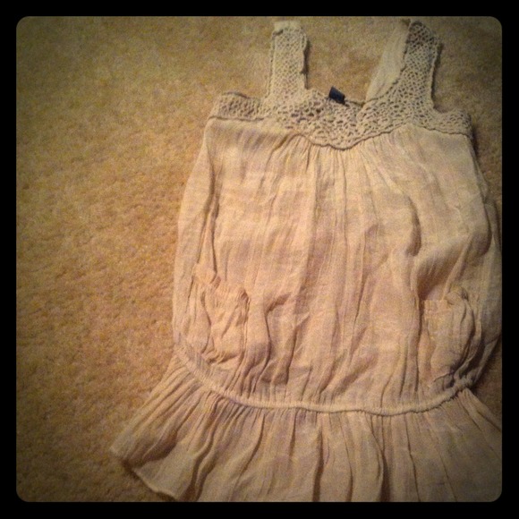 Fashion top.