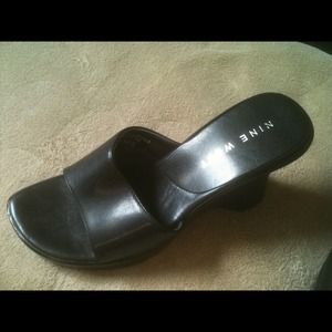 Nine West black slide funky wedge 8