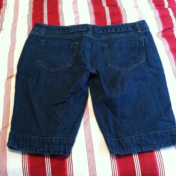 *SOLD***^^Bermuda shorts - Picture 2 of 4