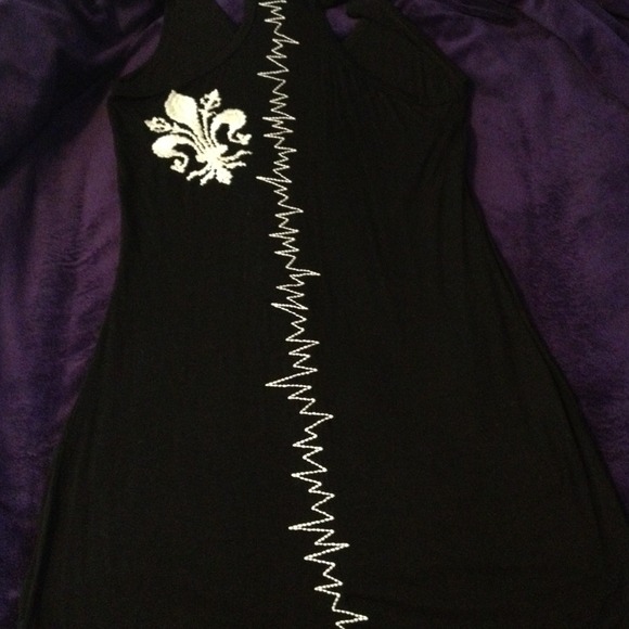 black dress with white design - Picture 2 of 4