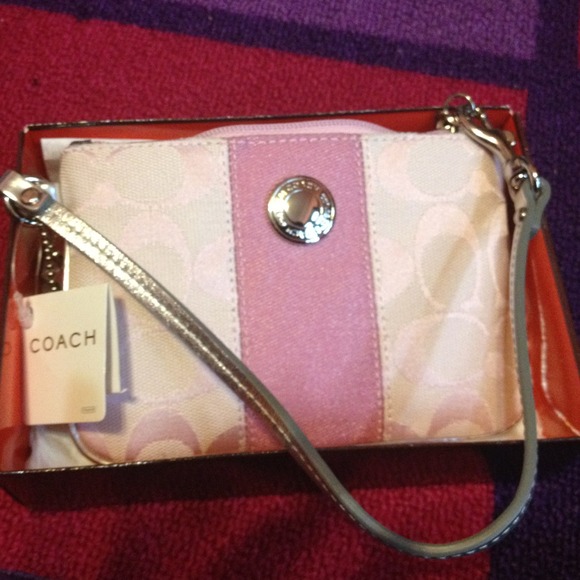 Coach Clutches & Wallets - ✨RESERVED FOR CORAL1401✨