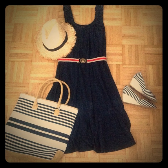 Theory navy blue dress with belt