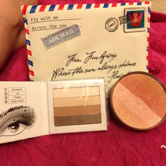 Cargo make up bag
