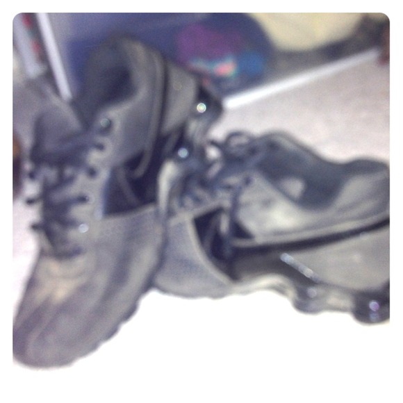 Shoe