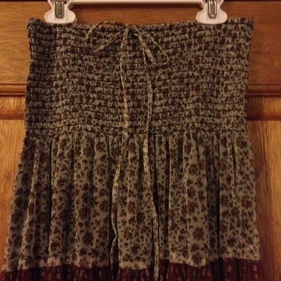 Dress - Picture 2 of 3