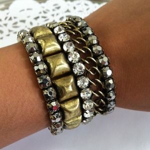 Jewelry - Antiqued gold tone bracelet Jewelry - Antiqued gold tone bracelet