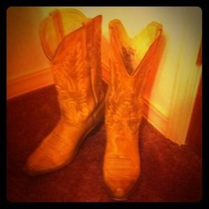 *RESERVED* Old West Cowgirl Boots