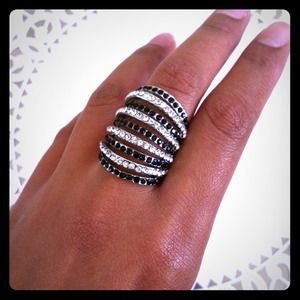 Black and white rhinestone ring